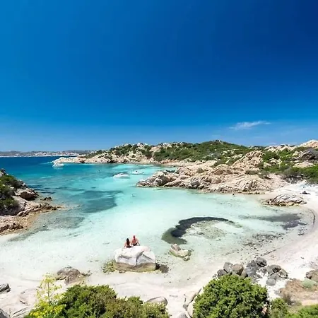 Perla Sul Porticciolo La Maddalena (Sassari)