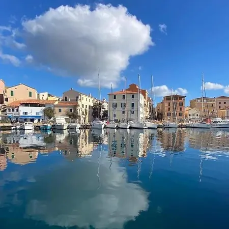 Appartamento Perla Sul Porticciolo La Maddalena (Sassari)