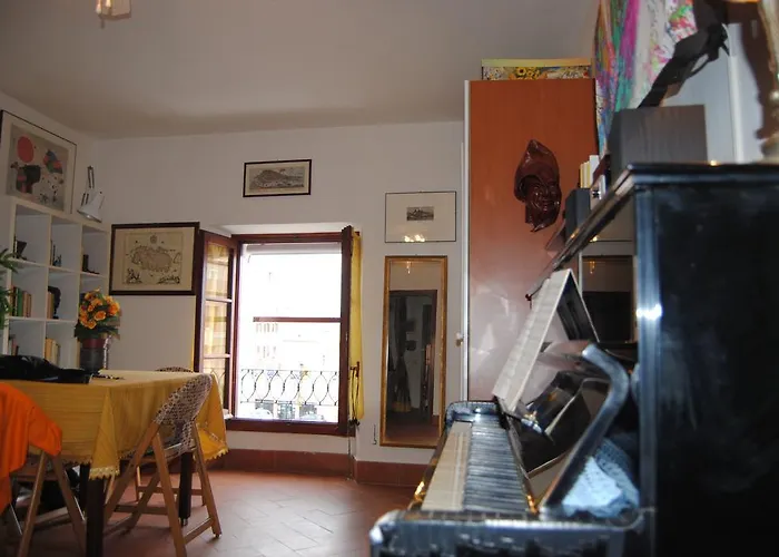 Perla Sul Porticciolo 公寓 马达莱纳